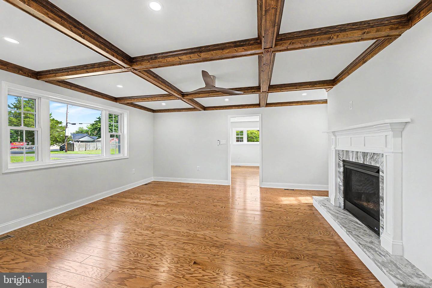 4 S Maple Ave Property Photo 9