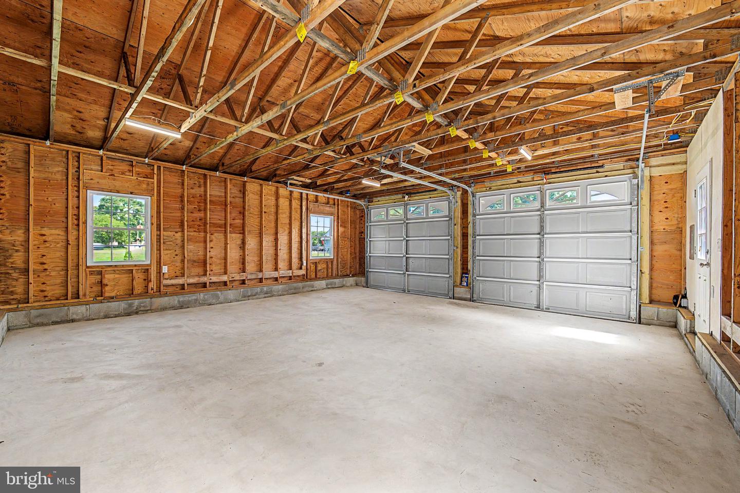 4 S Maple Ave Property Photo 29