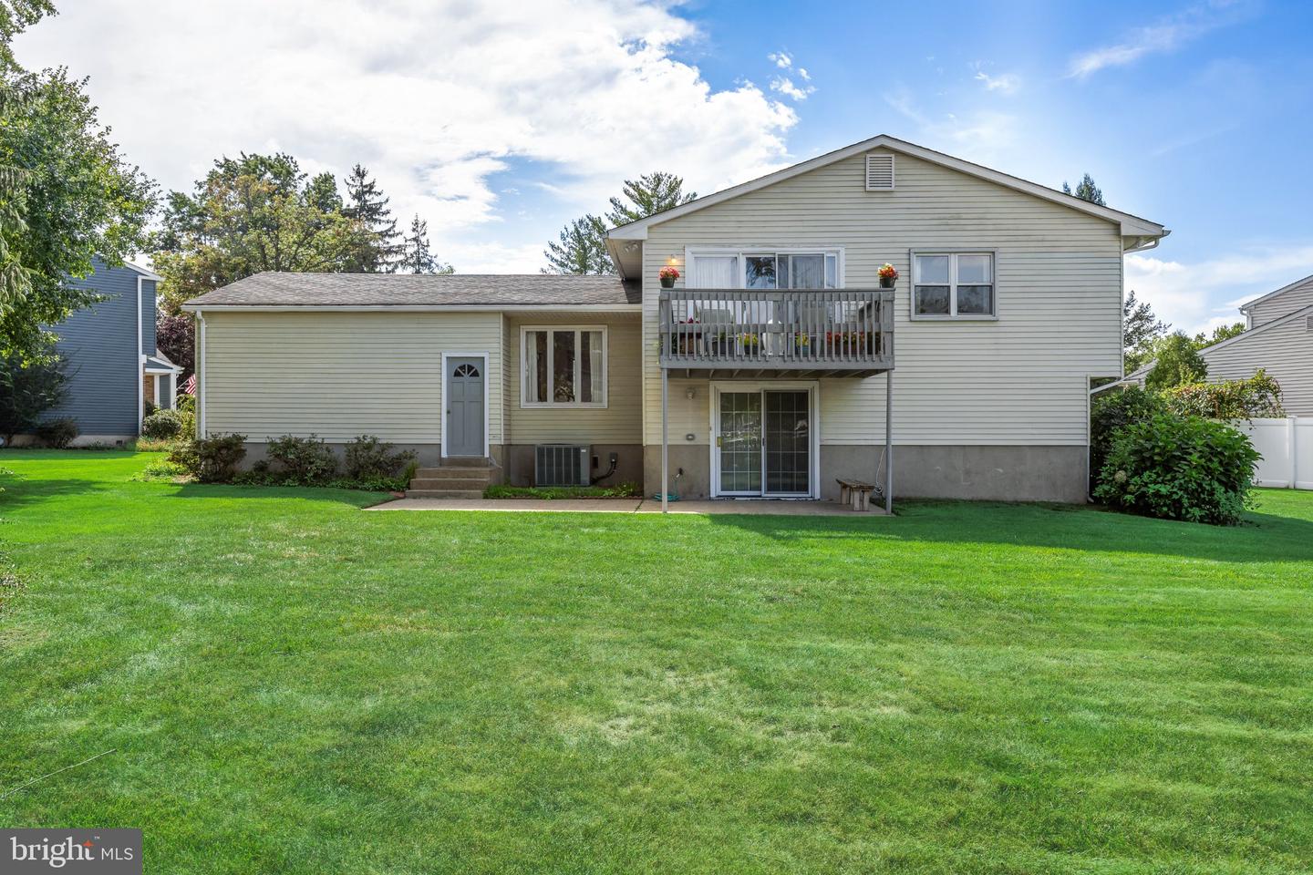 780 Carteret Ct Property Photo 4