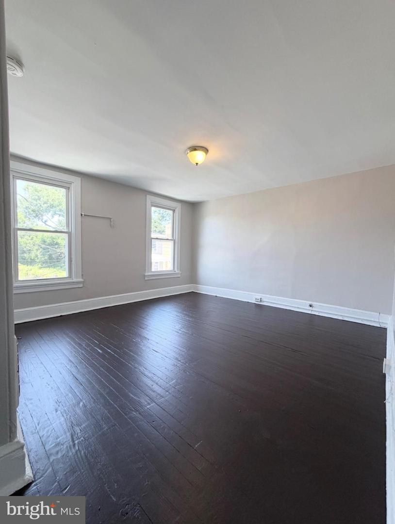 517 Linden Ave Property Photo 18
