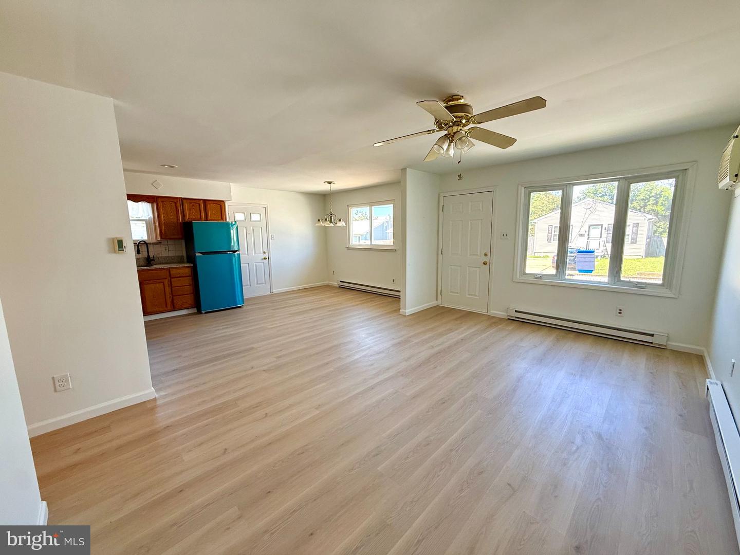 30 Jefferson St Property Photo 6