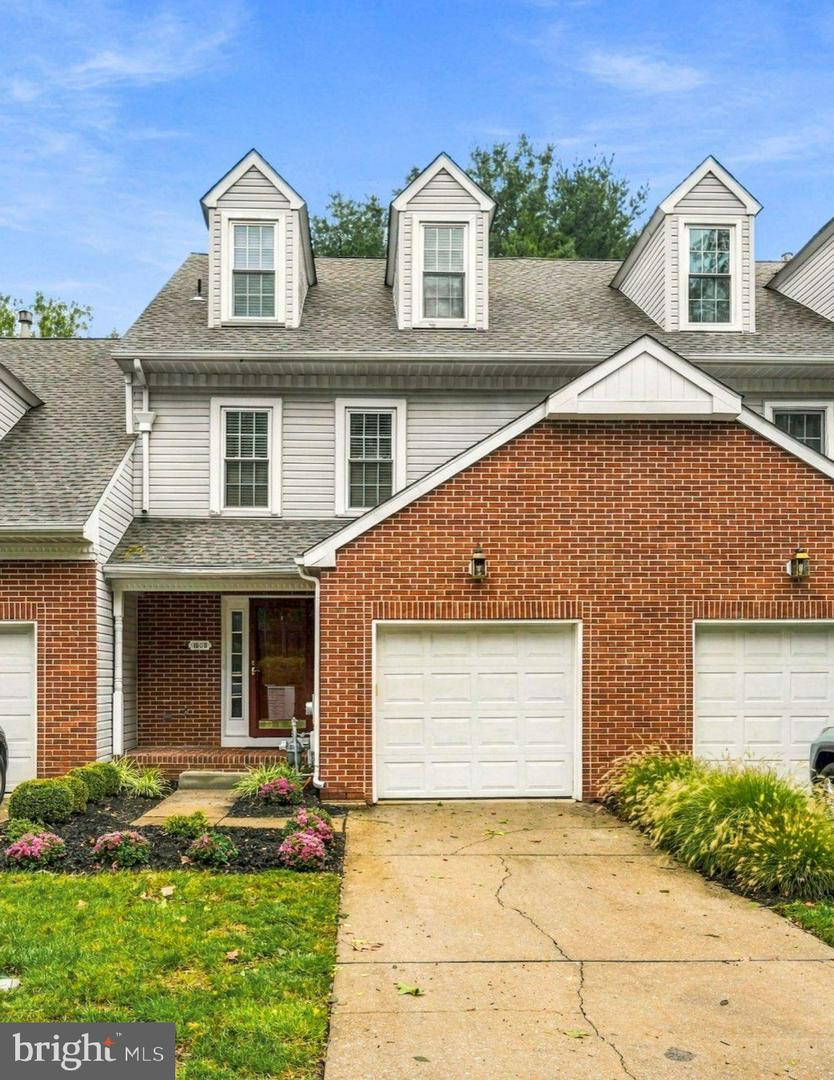 1006 ANDOVER CT Property Photo 1