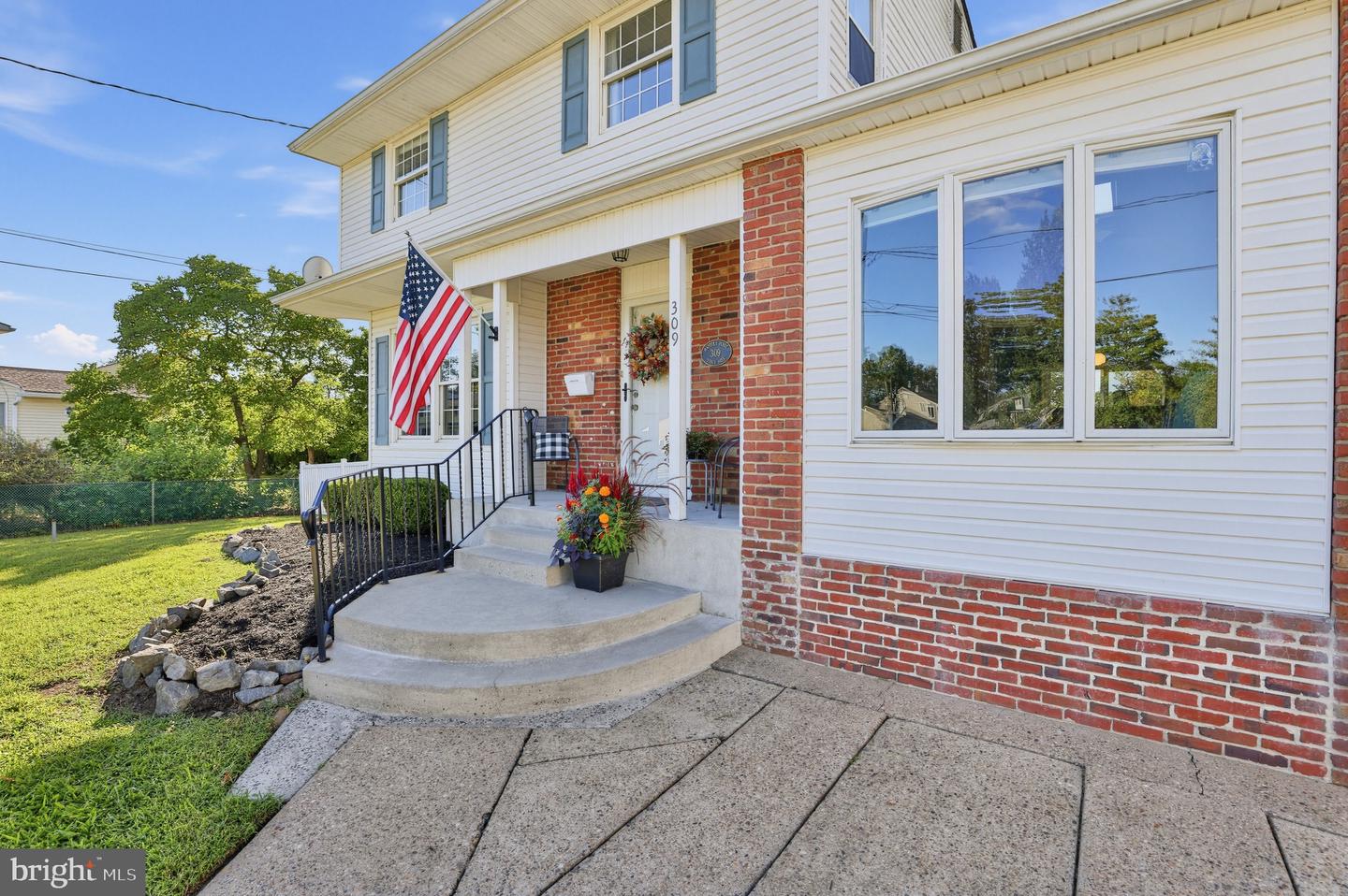 309 Ithaca Ct Property Photo 4