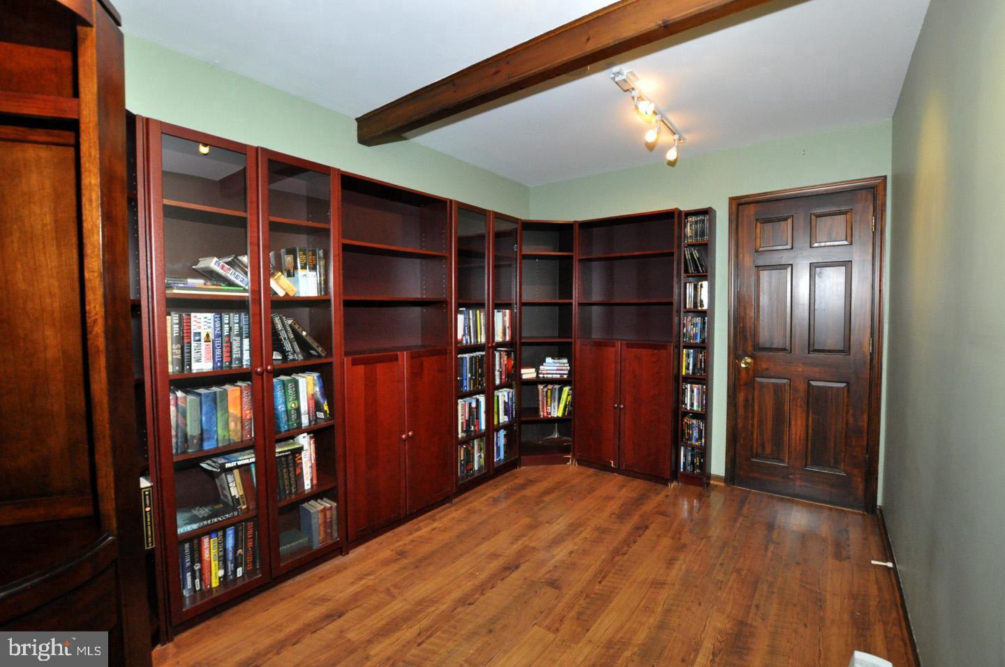 107 Shadow Lake Dr Property Photo 25