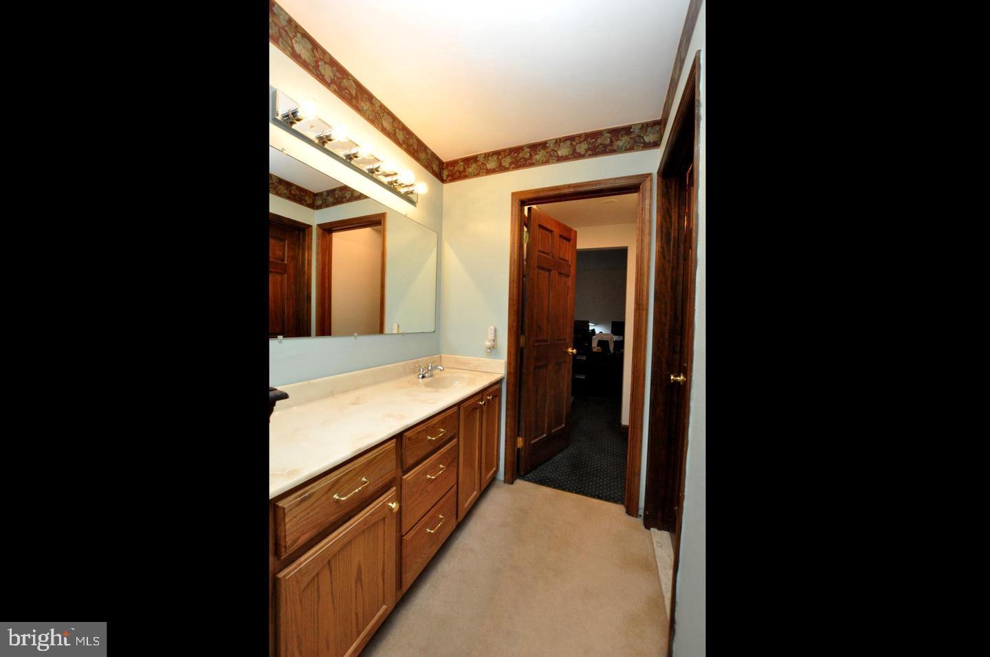 107 Shadow Lake Dr Property Photo 29