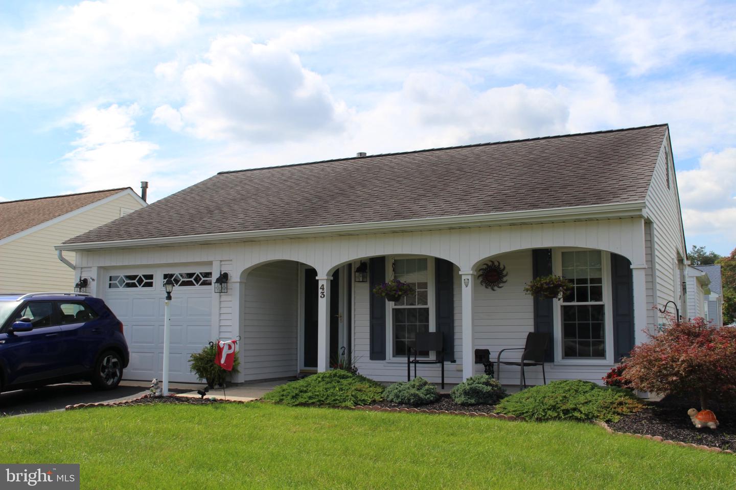 43 Stratford Rd Property Photo 1