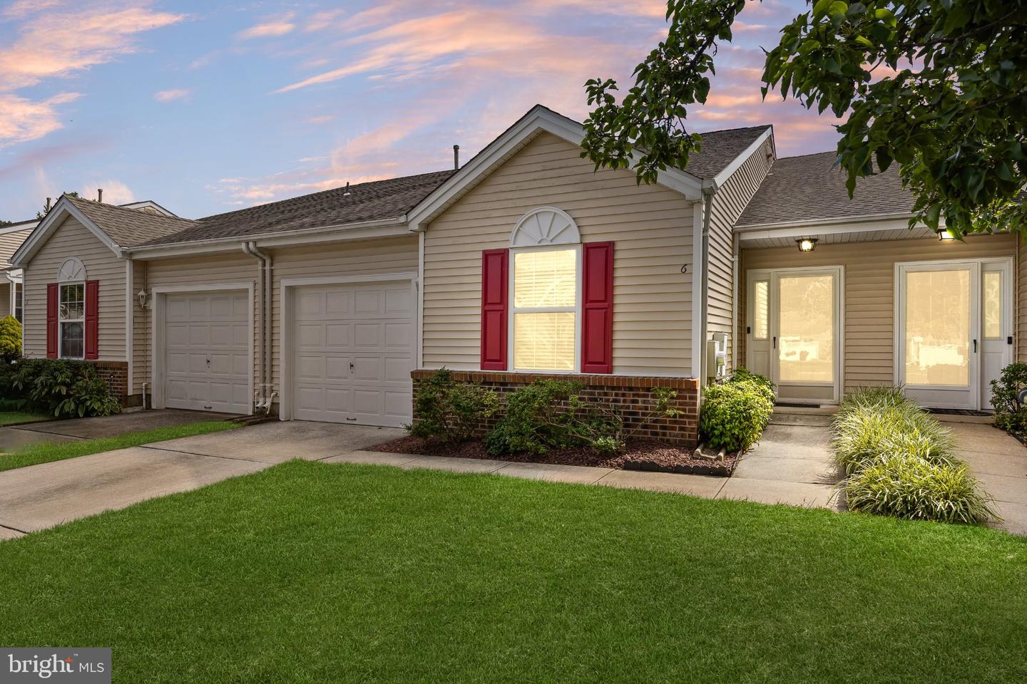 6 Clifford Dr Property Photo 1