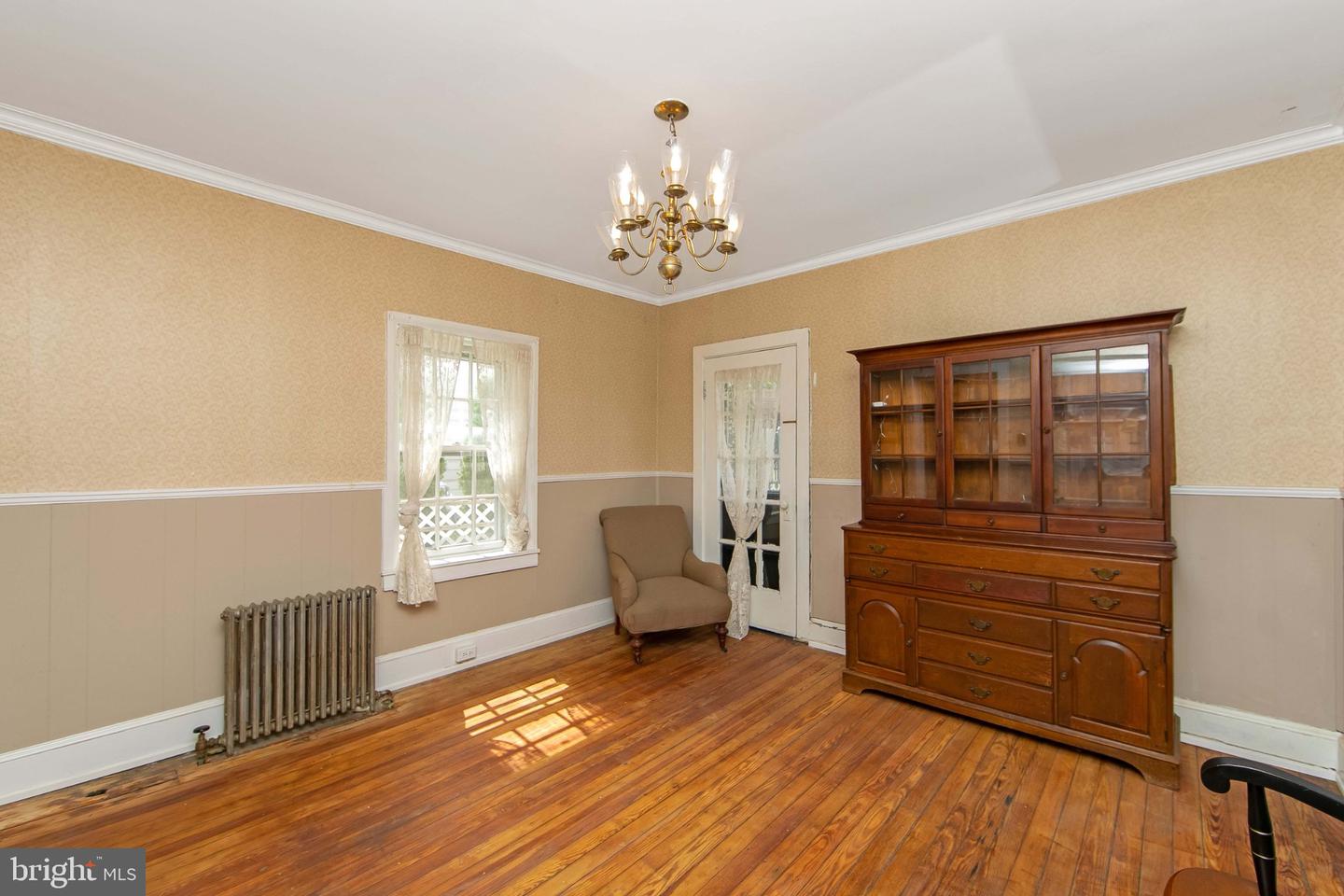 303 Van Sciver St Property Photo 9