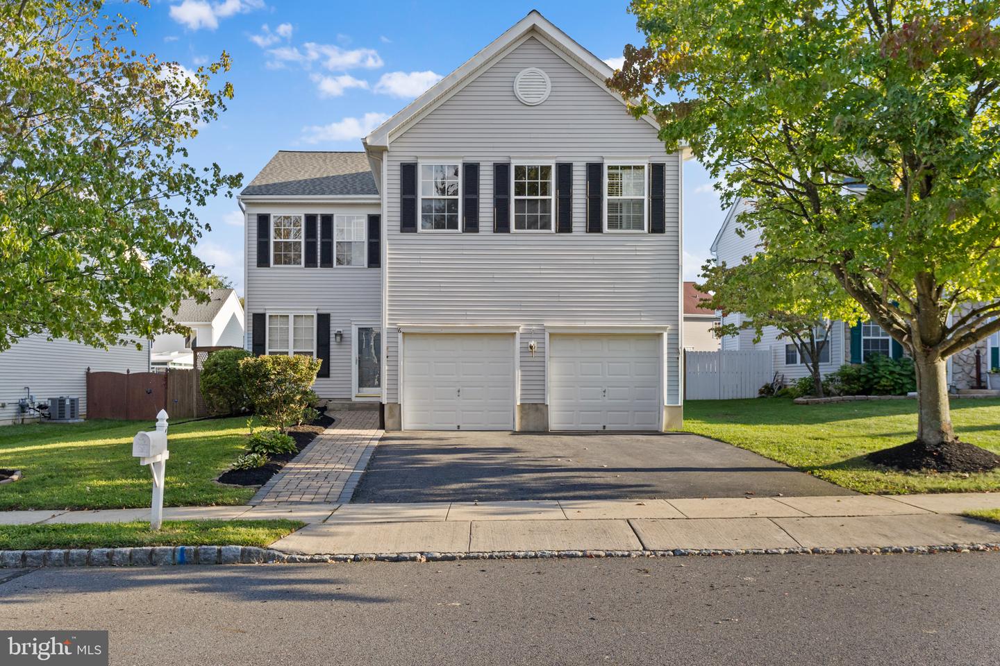 6 Durham Dr Property Photo 1