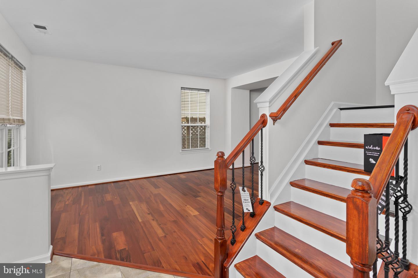 6 Durham Dr Property Photo 8