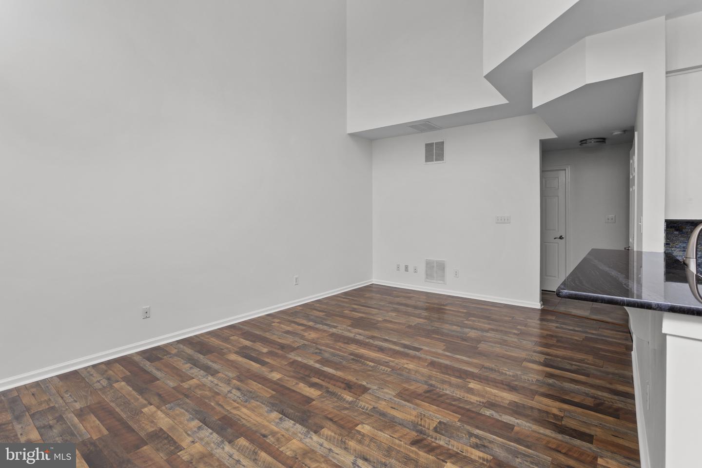 6 Durham Dr Property Photo 14