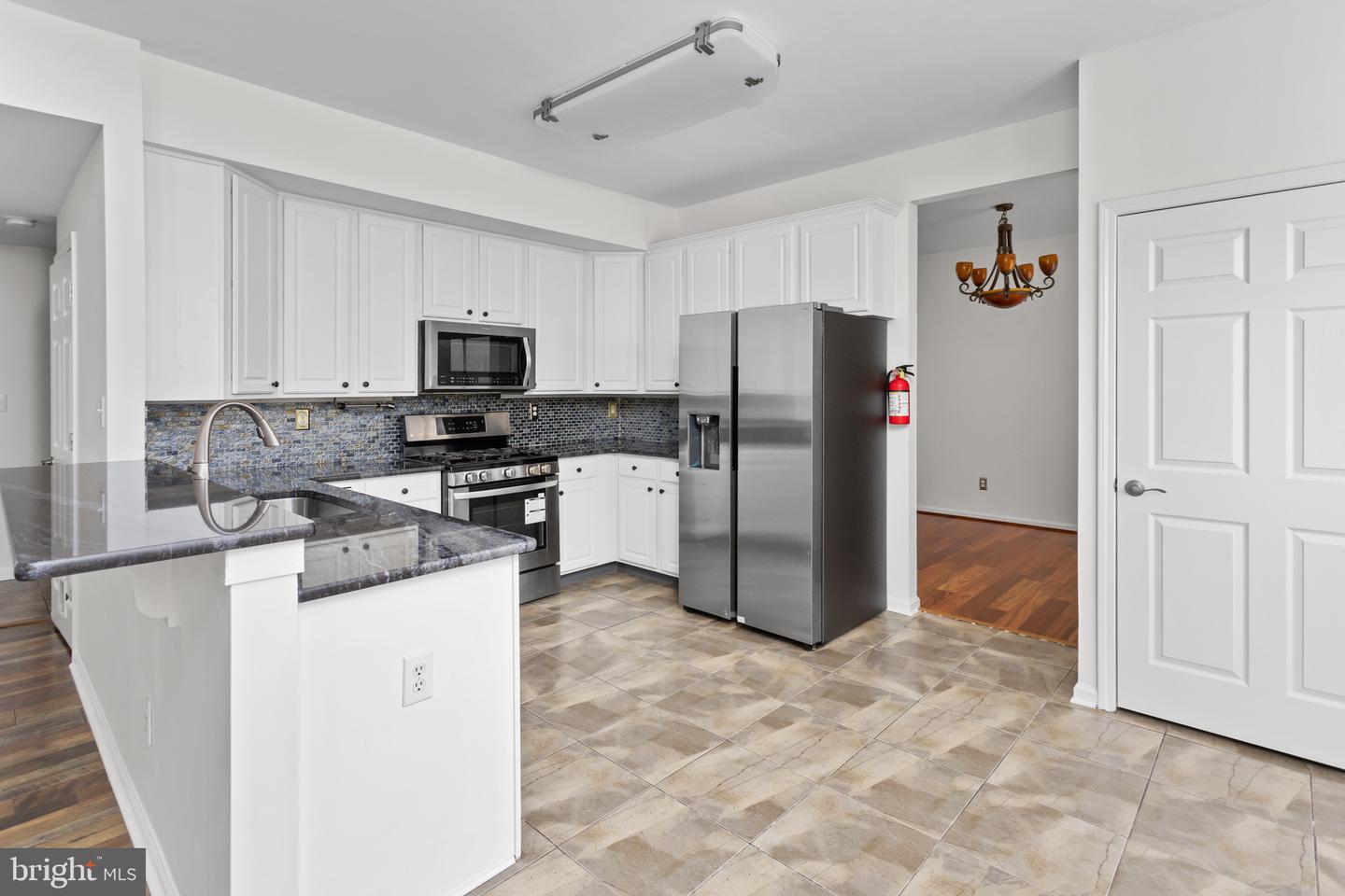 6 Durham Dr Property Photo 15