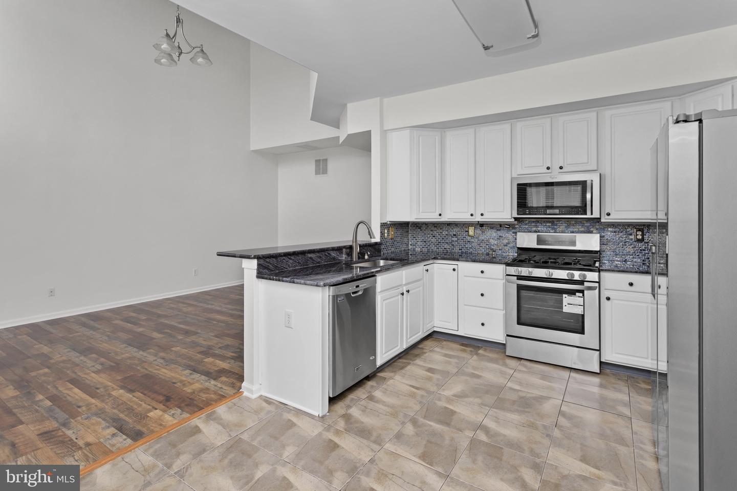 6 Durham Dr Property Photo 16