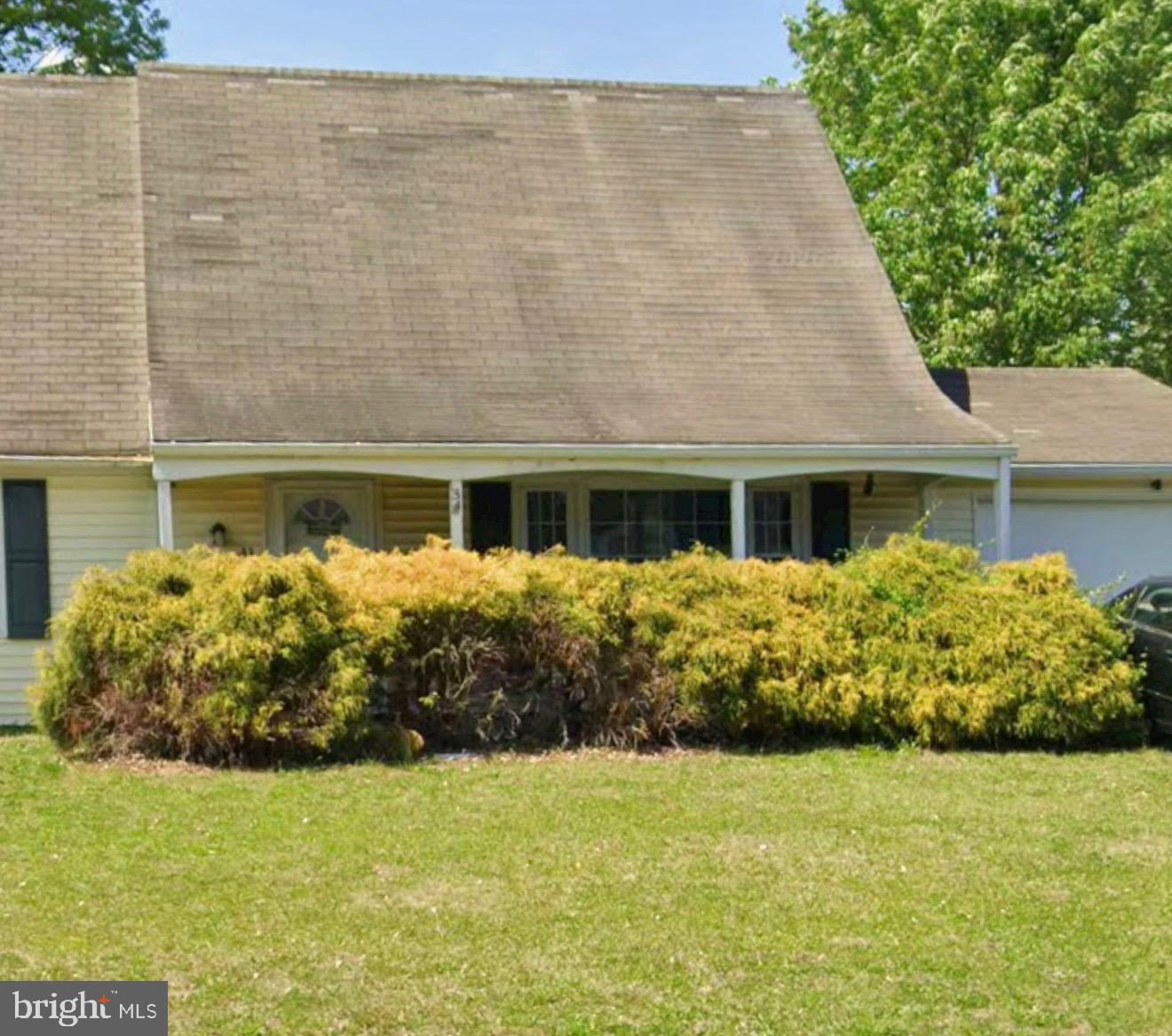 33 MERCATOR LN Property Photo 1