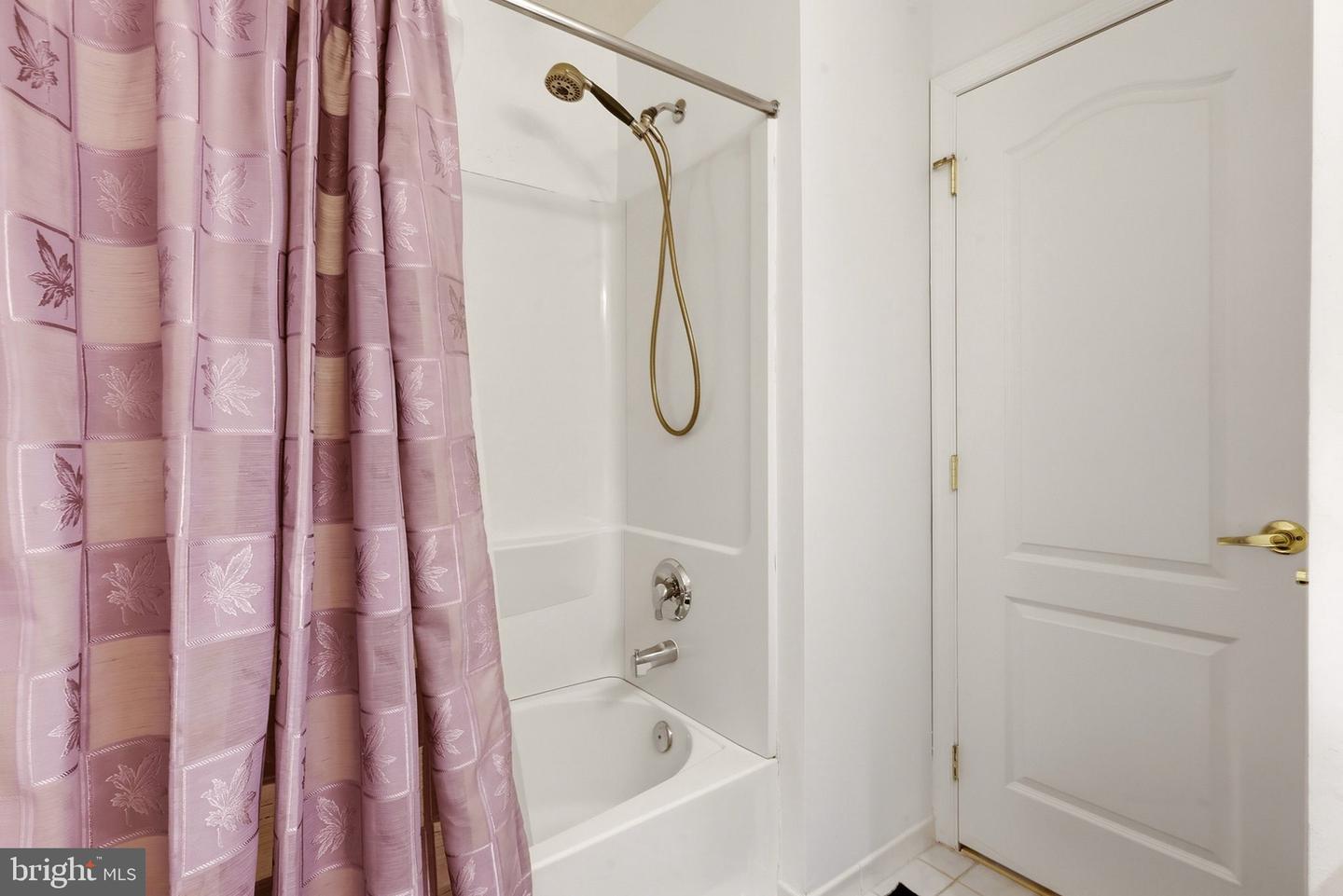 221 Hawthorne Way Property Photo 11