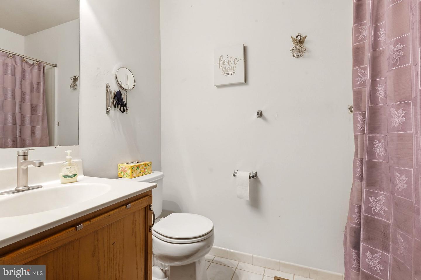 221 Hawthorne Way Property Photo 12