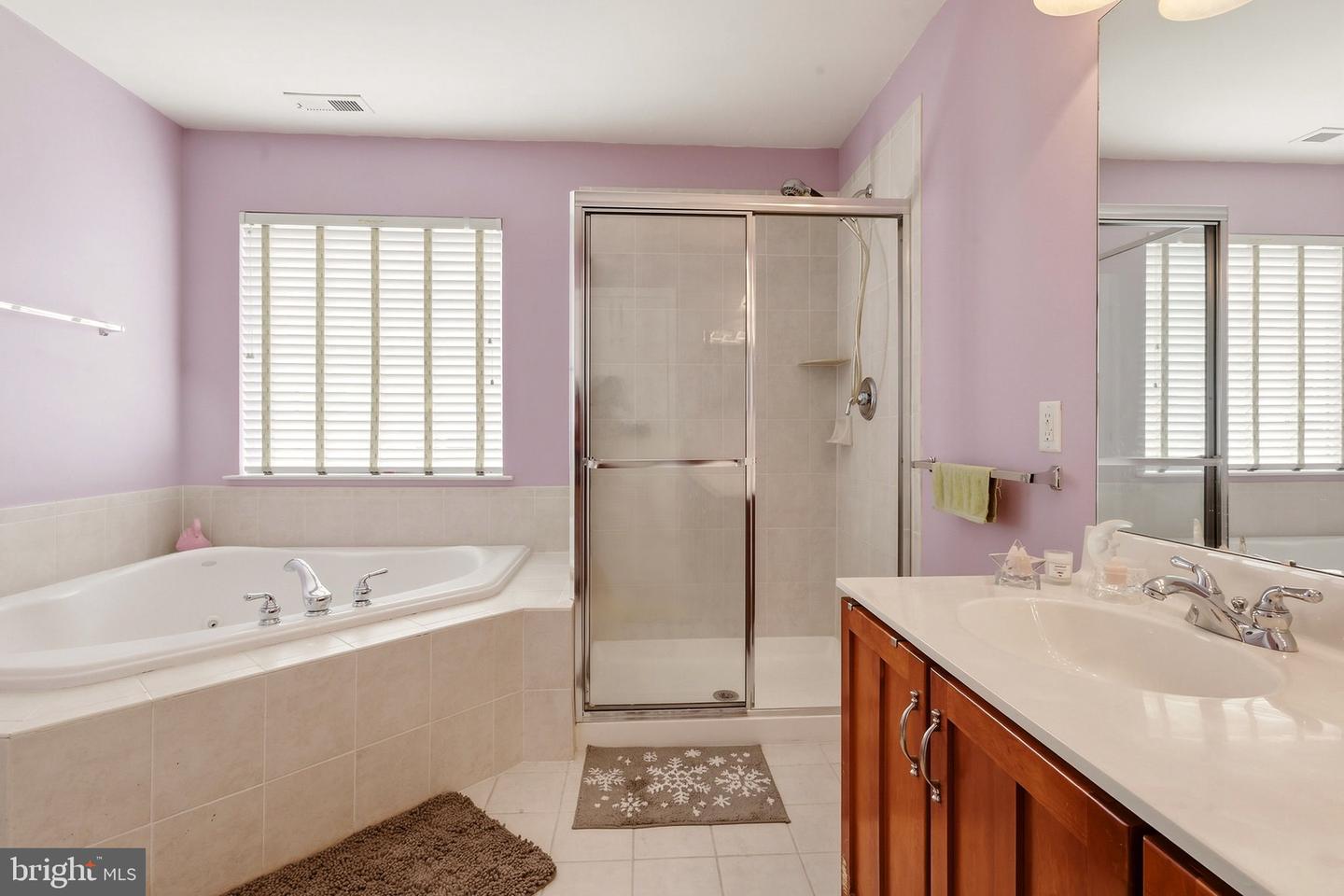 221 Hawthorne Way Property Photo 21