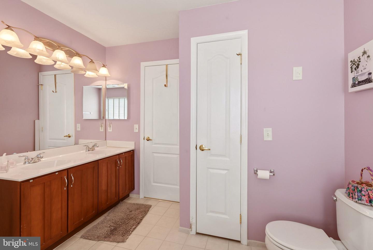 221 Hawthorne Way Property Photo 22