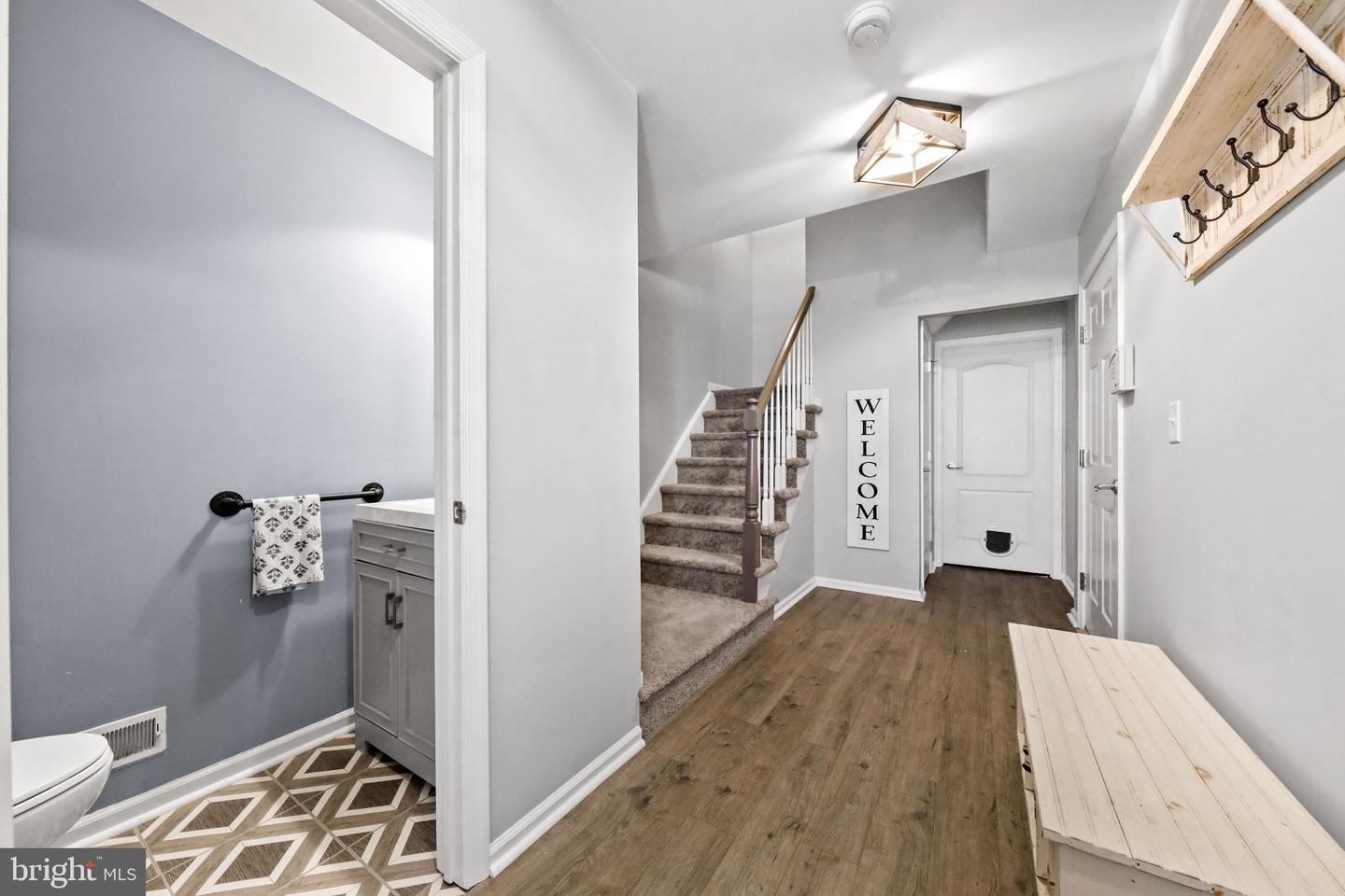 506 Nottingham Pl Property Photo 6