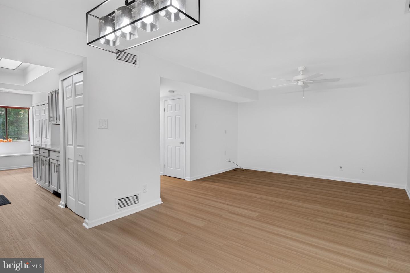 93 Dorset Dr Property Photo 15