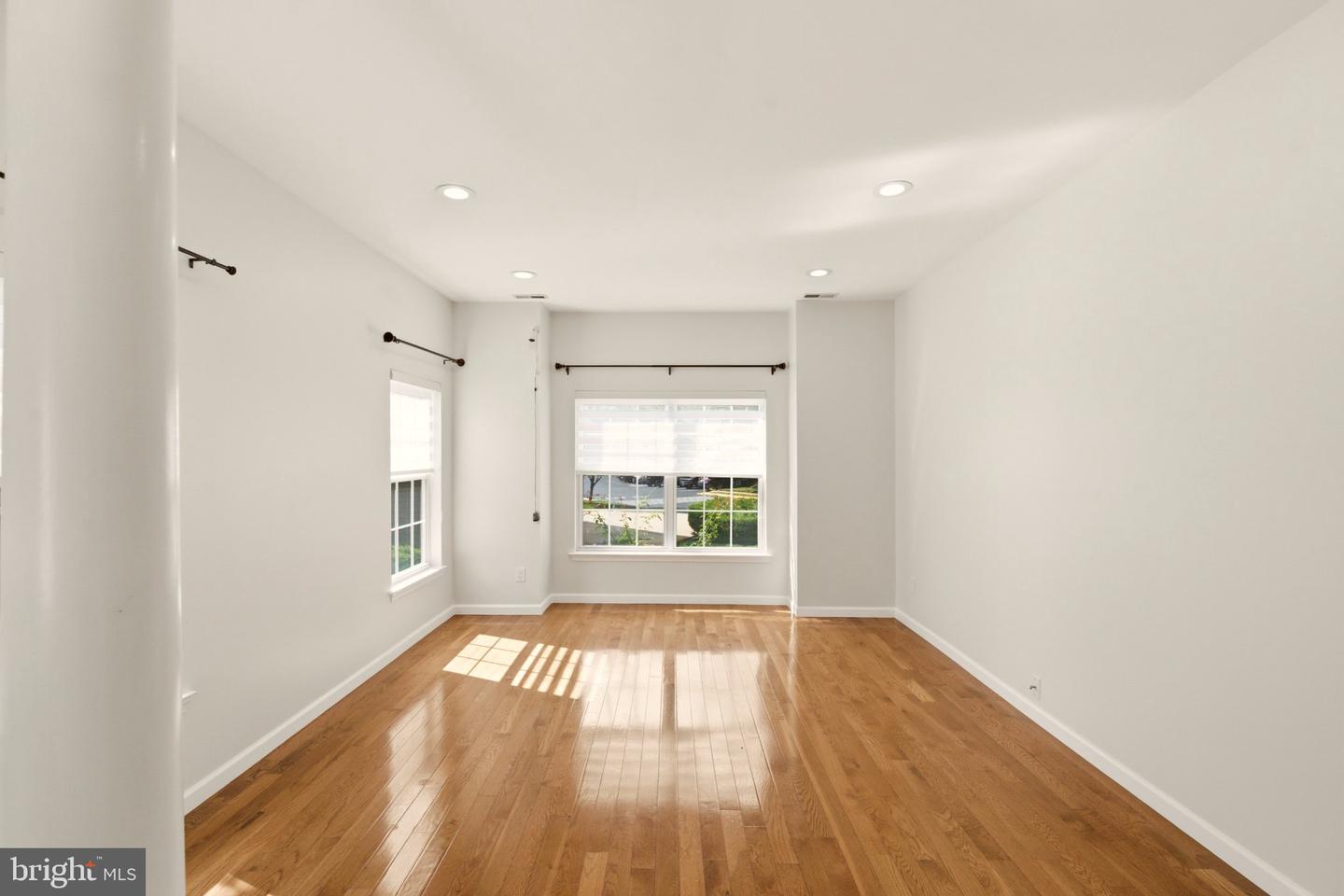 8607 Normandy Dr Property Photo 11