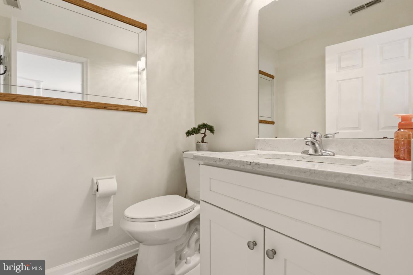 8607 Normandy Dr Property Photo 13