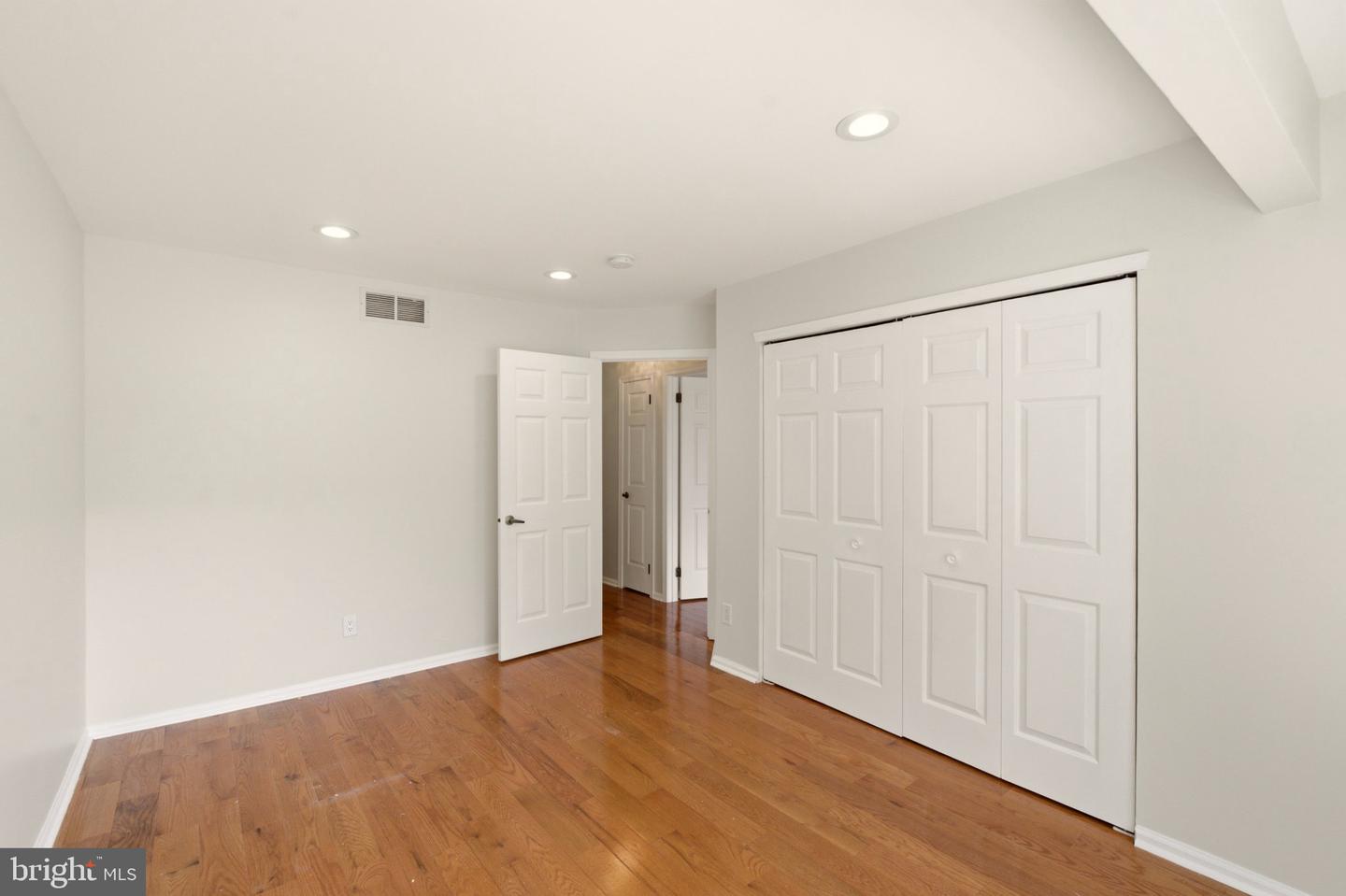 8607 Normandy Dr Property Photo 34