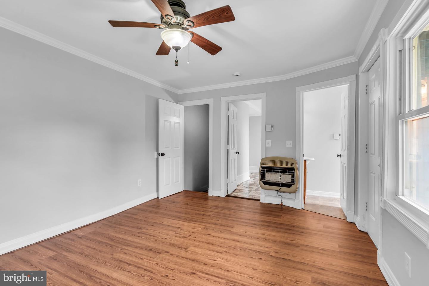 212 Clifton Ave Property Photo 23