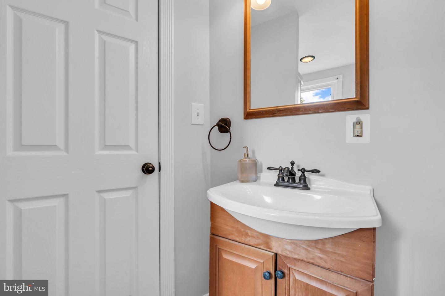 212 Clifton Ave Property Photo 29