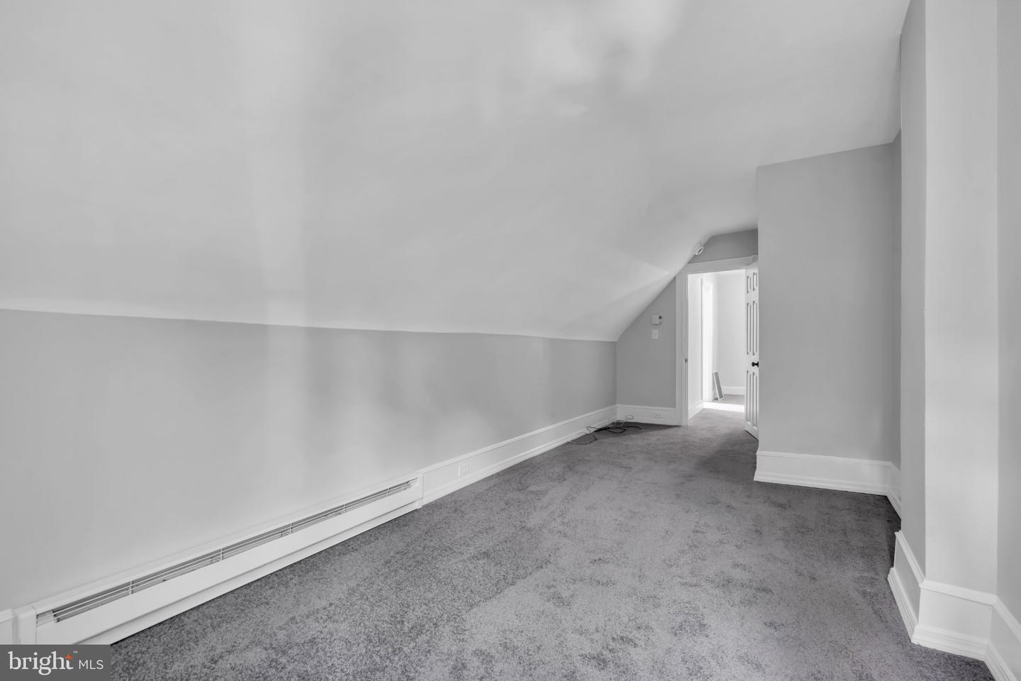 212 Clifton Ave Property Photo 37