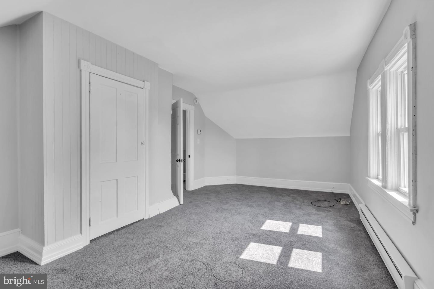 212 Clifton Ave Property Photo 40