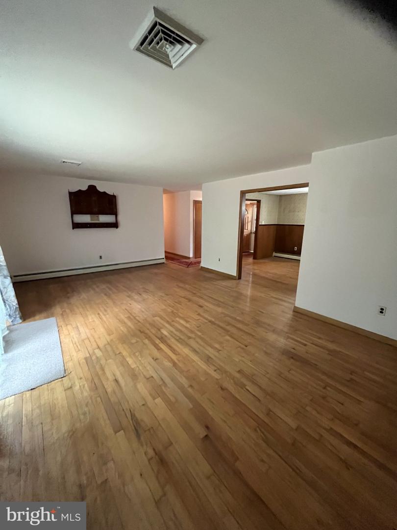 230 Burrs Rd Property Photo 5