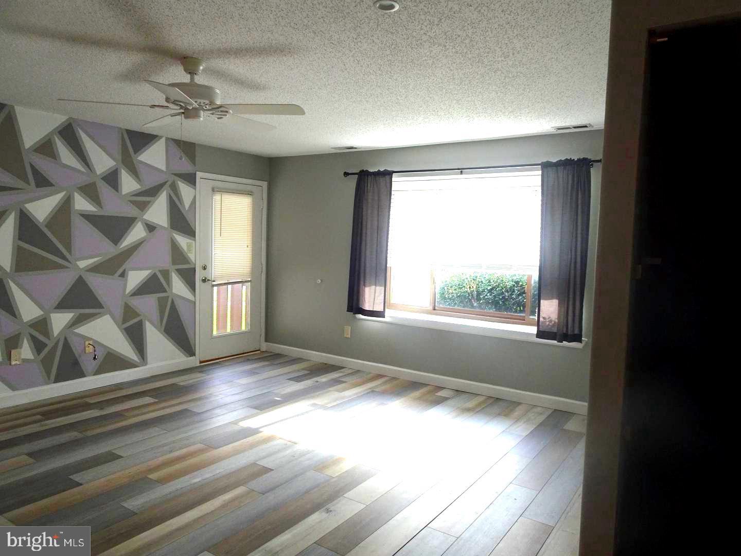 4217-A ABERDEEN DR Property Photo 1