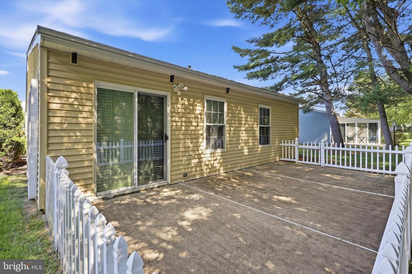 20 Falmouth Dr Property Photo 24