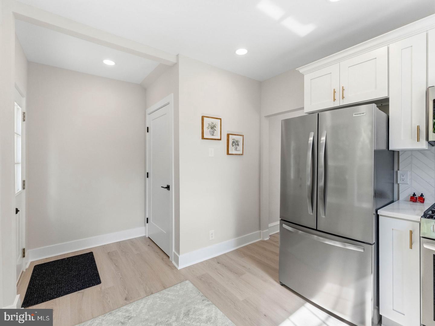 4 2nd St Property Photo 19