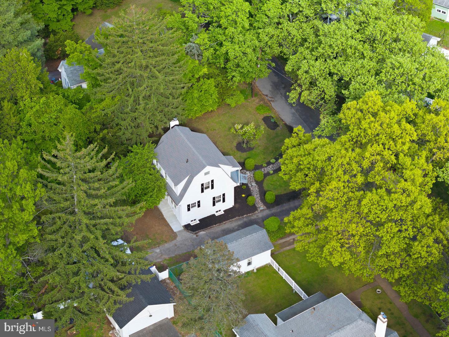 4 2nd St Property Photo 35