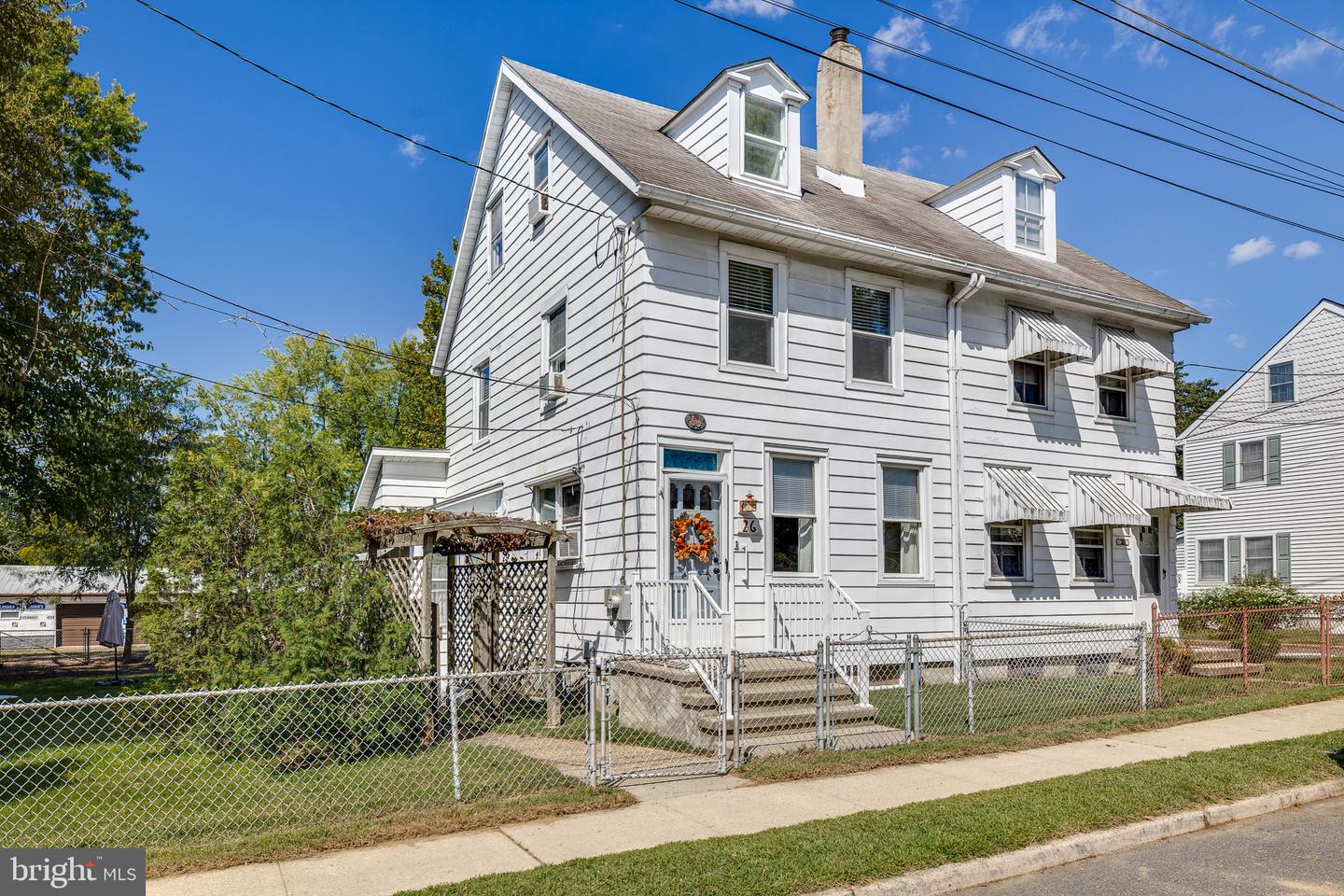 26 Chestnut St Property Photo 1
