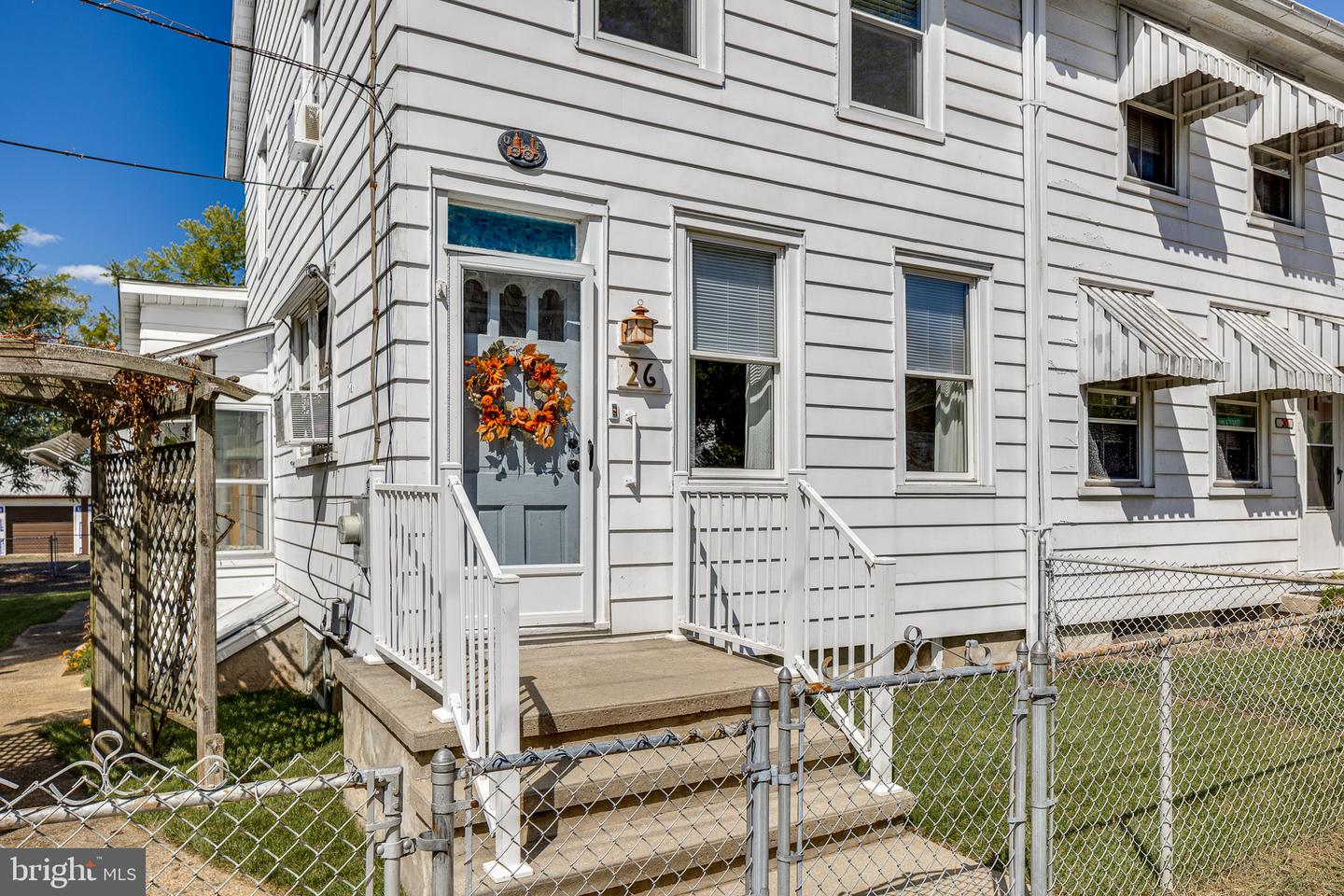 26 Chestnut St Property Photo 3