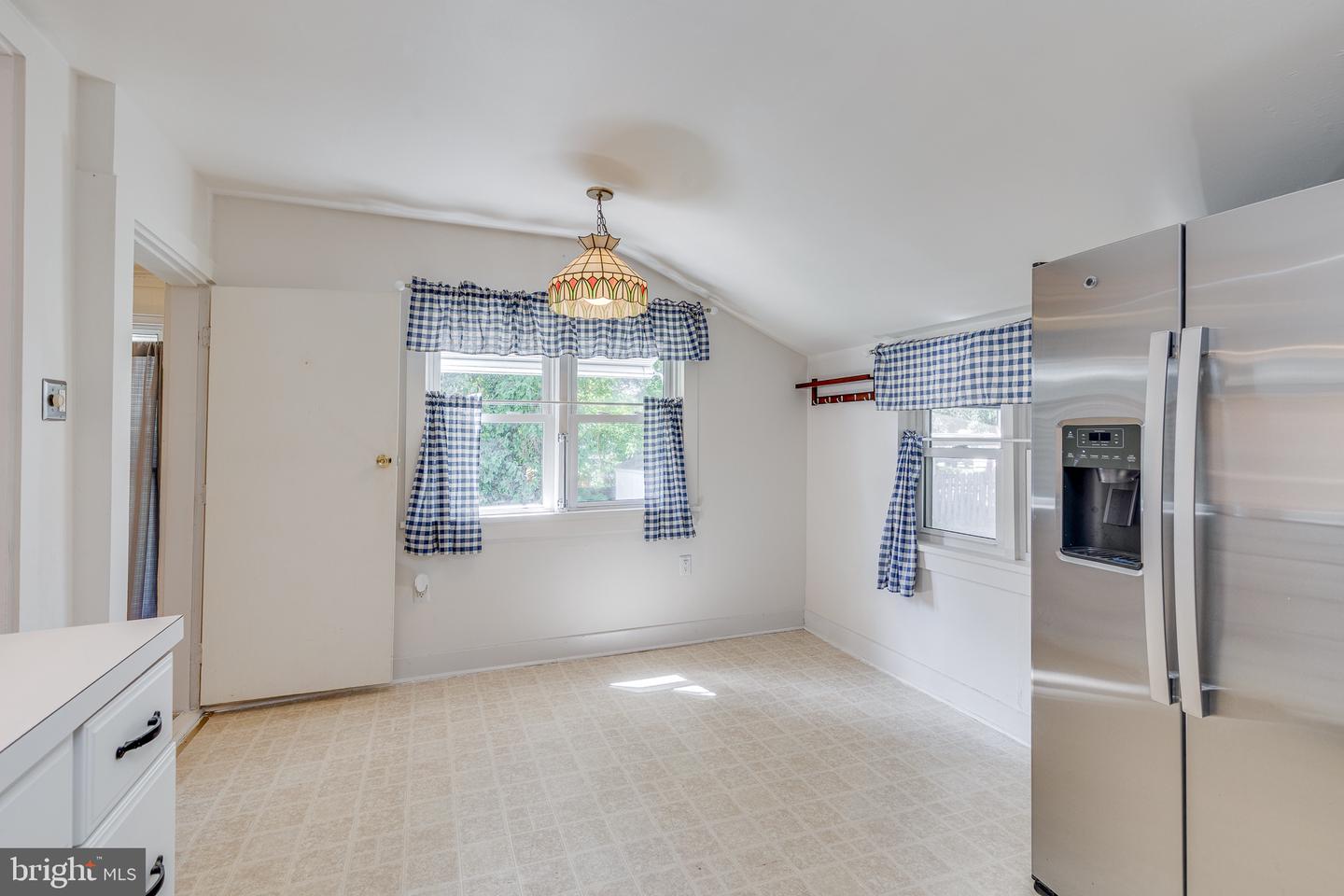 26 Chestnut St Property Photo 14