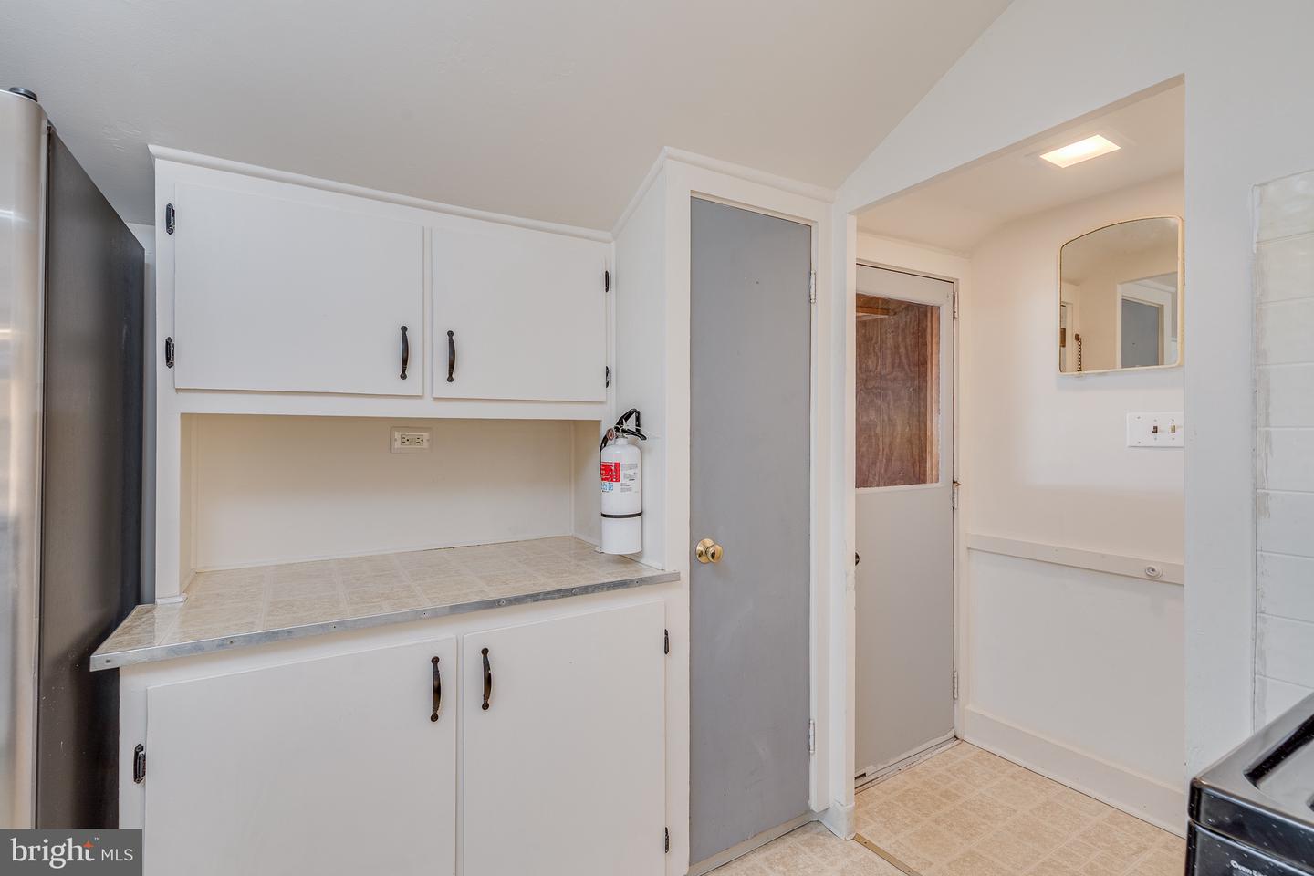 26 Chestnut St Property Photo 15