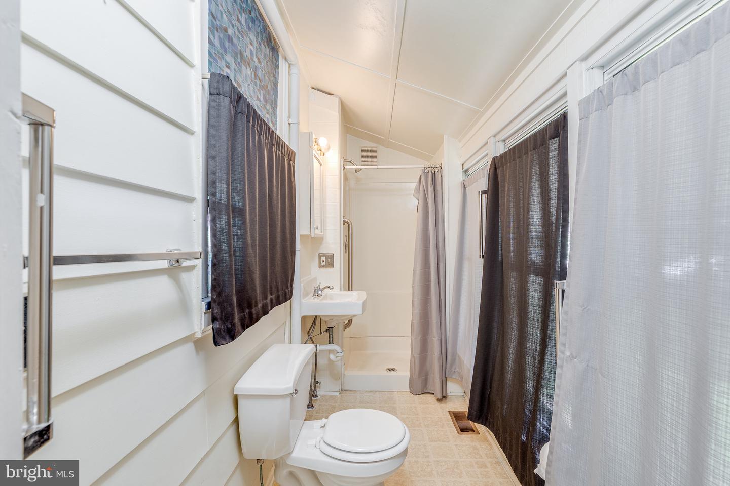 26 Chestnut St Property Photo 16