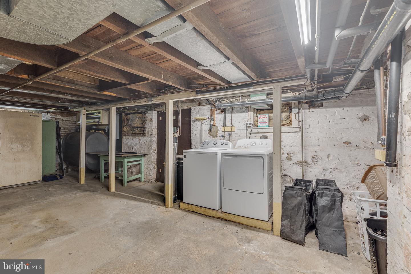 26 Chestnut St Property Photo 29
