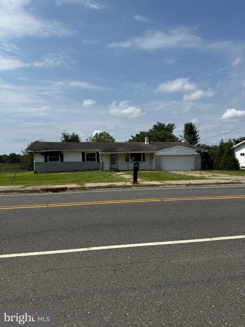 476 Wrightstown Sykesville Rd Property Photo 4