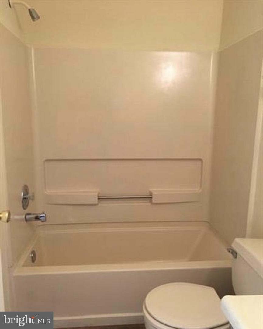 703 Woodchip Rd Property Photo 5