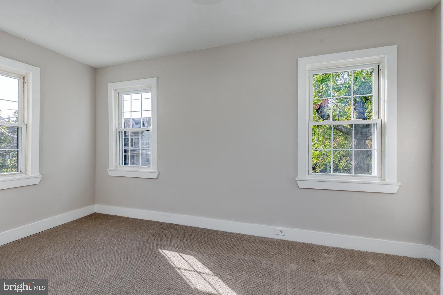 63 Branch St Property Photo 16