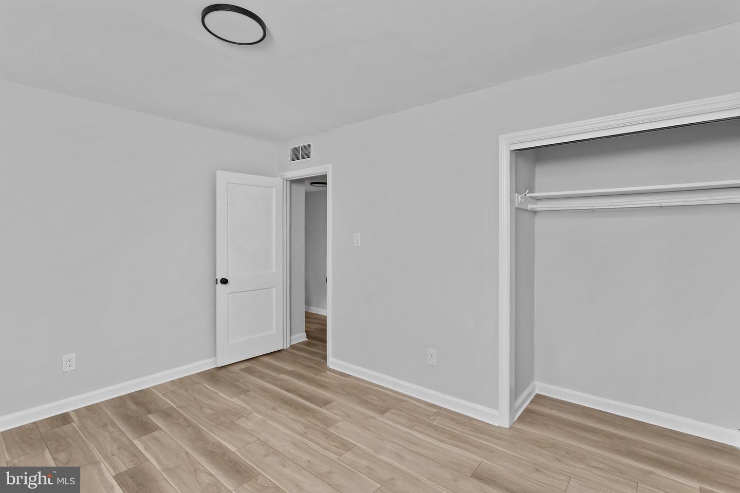 31 Farnsworth Ave Property Photo 15