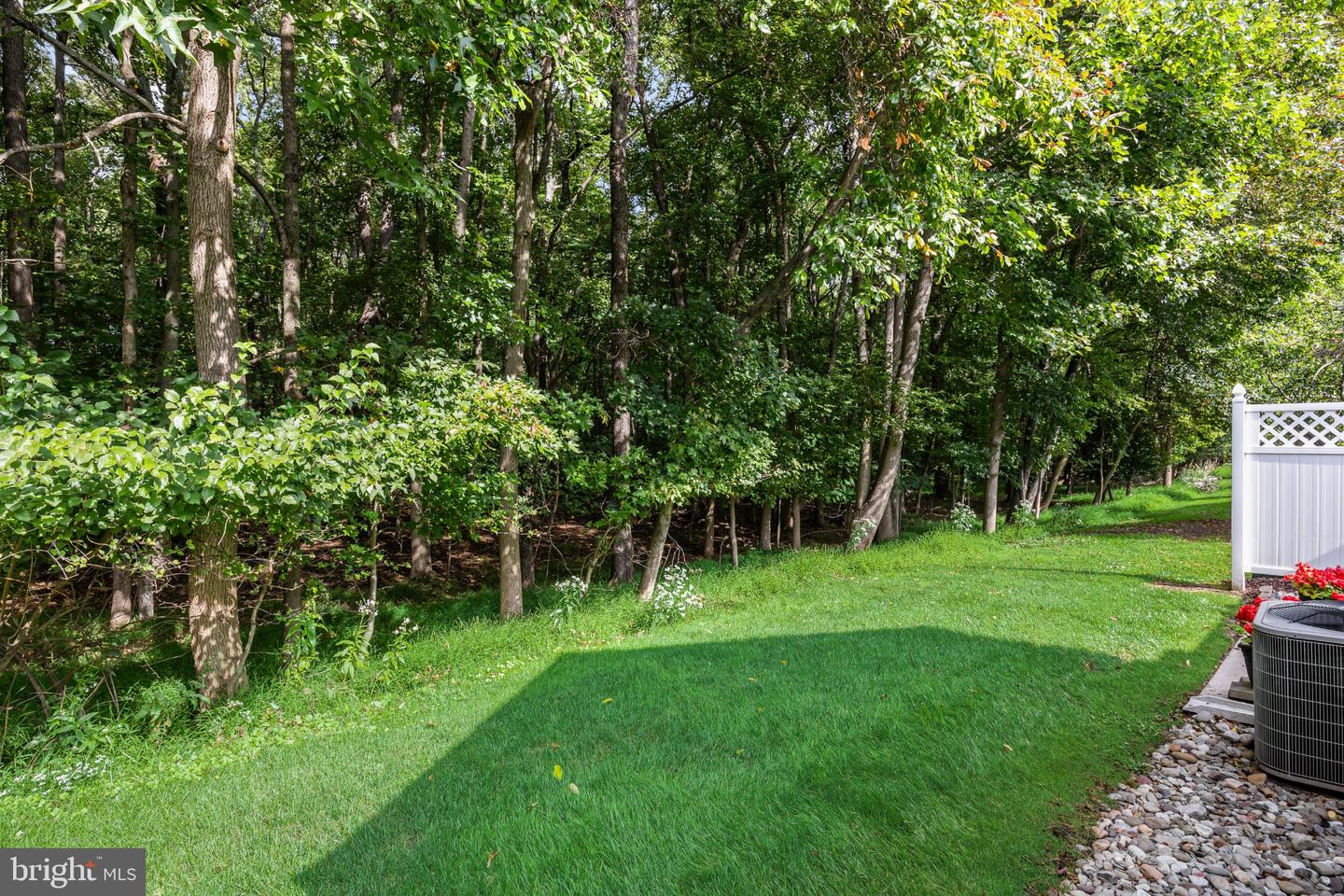 42 Peppergrass Dr N Property Photo 27