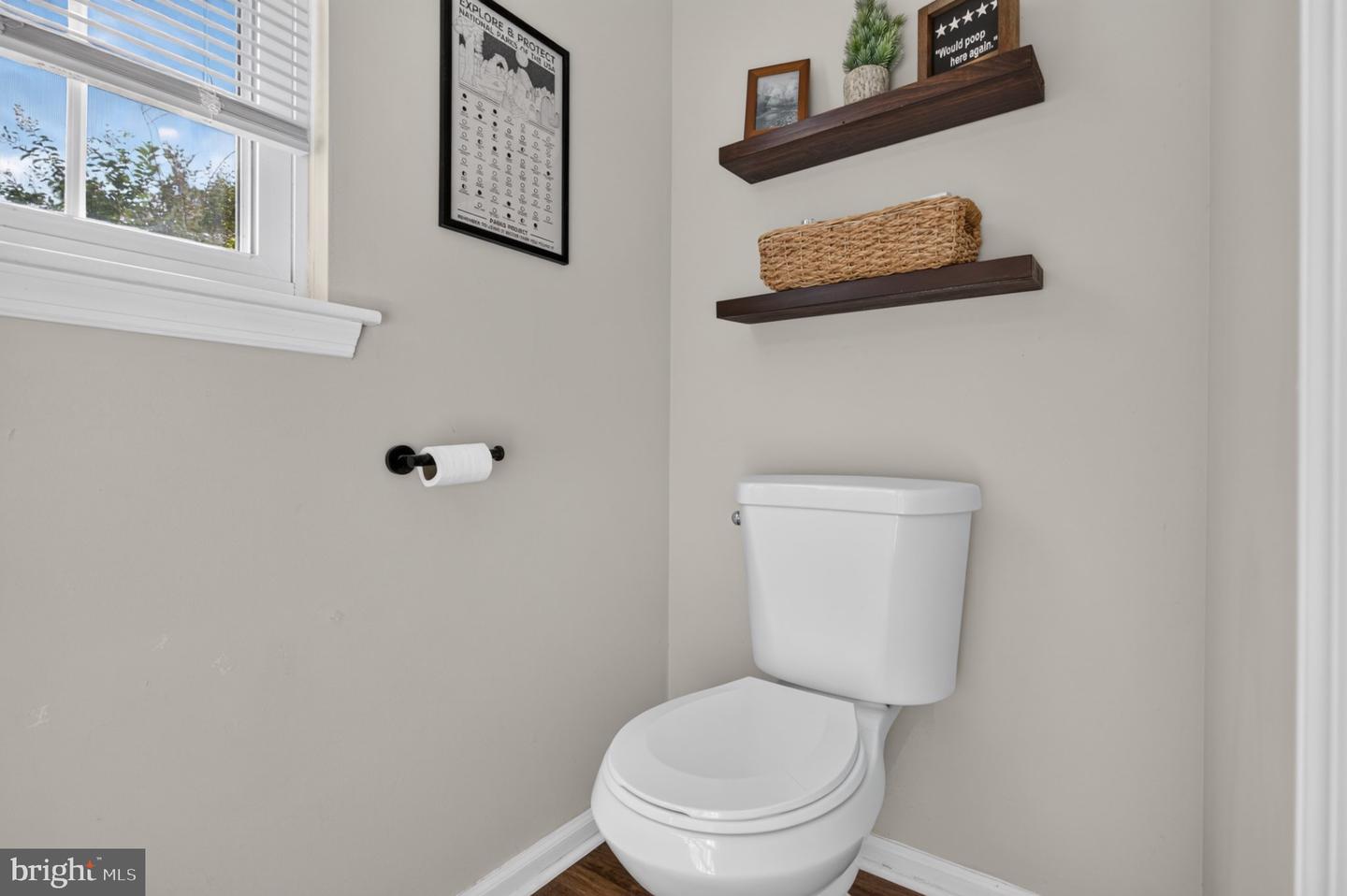 604 Oswego Ct Property Photo 6