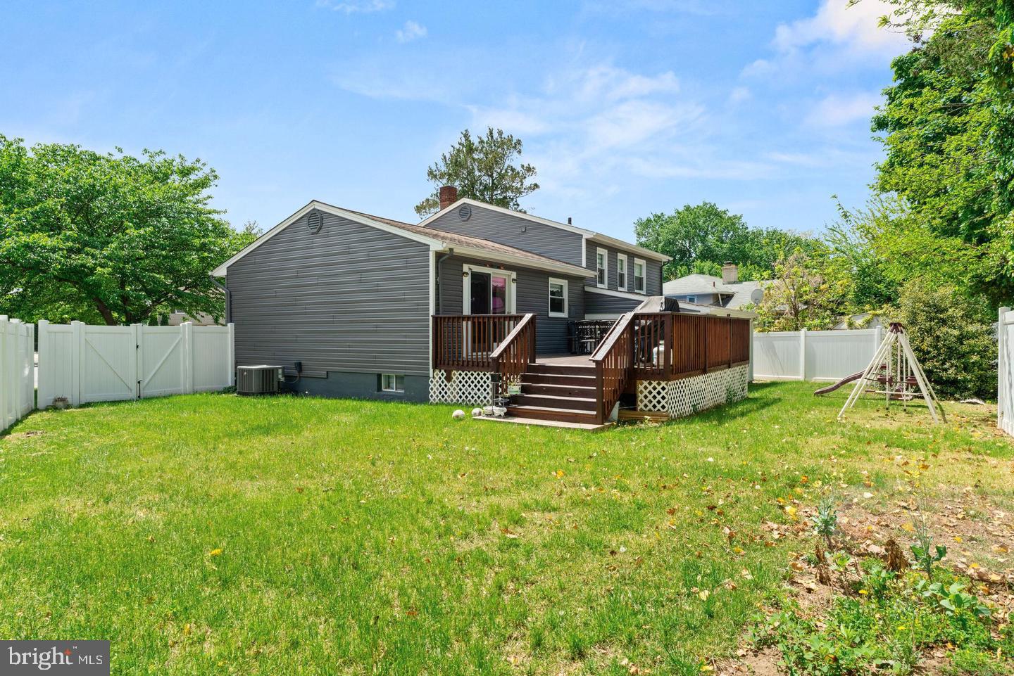 410 Taft Pl Property Photo 7