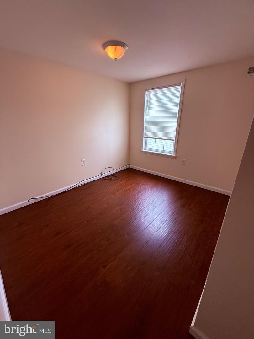 30 E Union St Property Photo 7
